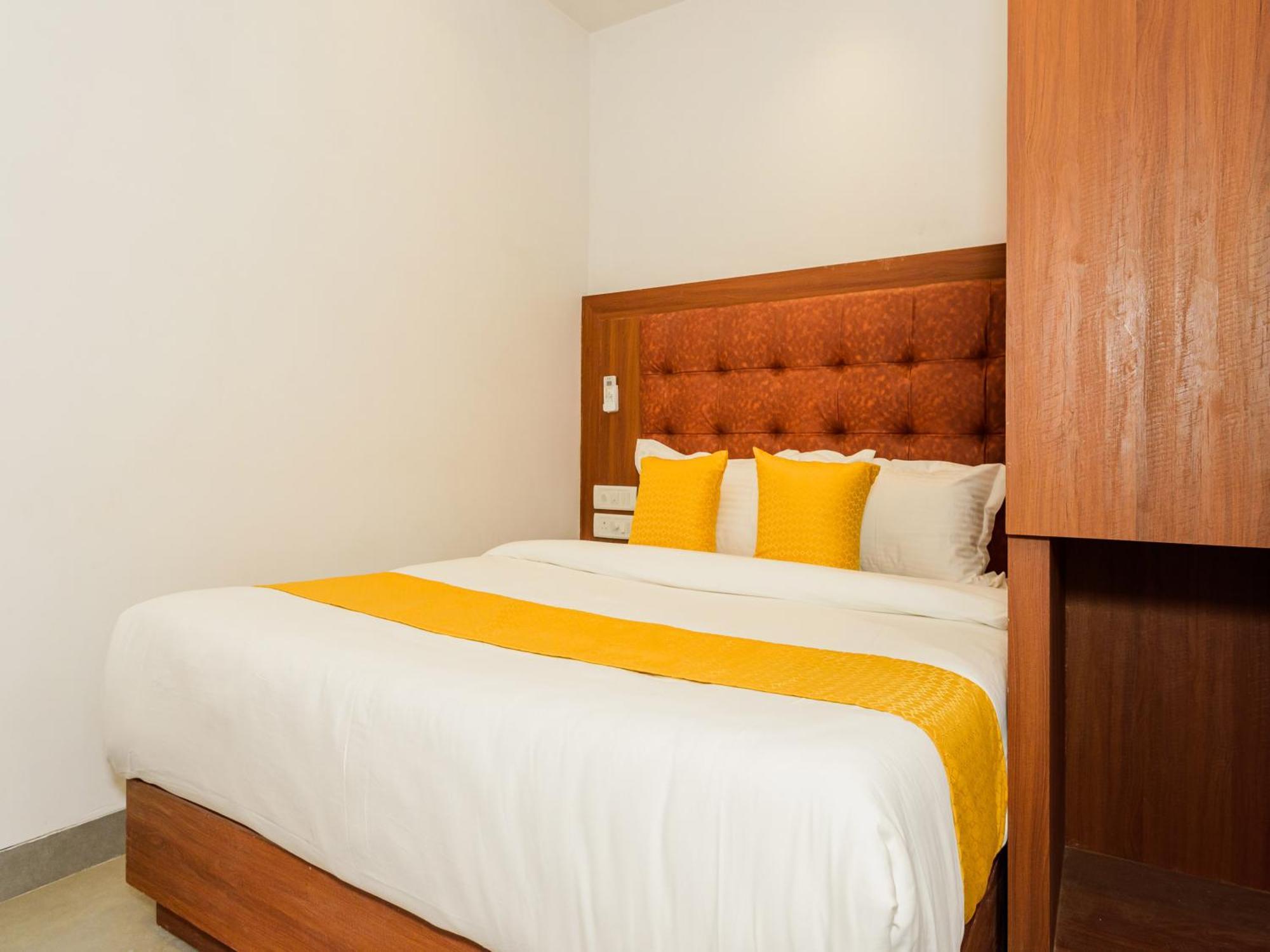 Hotel Zillion Executive Near Us Consulate Bandra Kurla Complex Mumbai Near Mumbai Airport Мумбаи Экстерьер фото