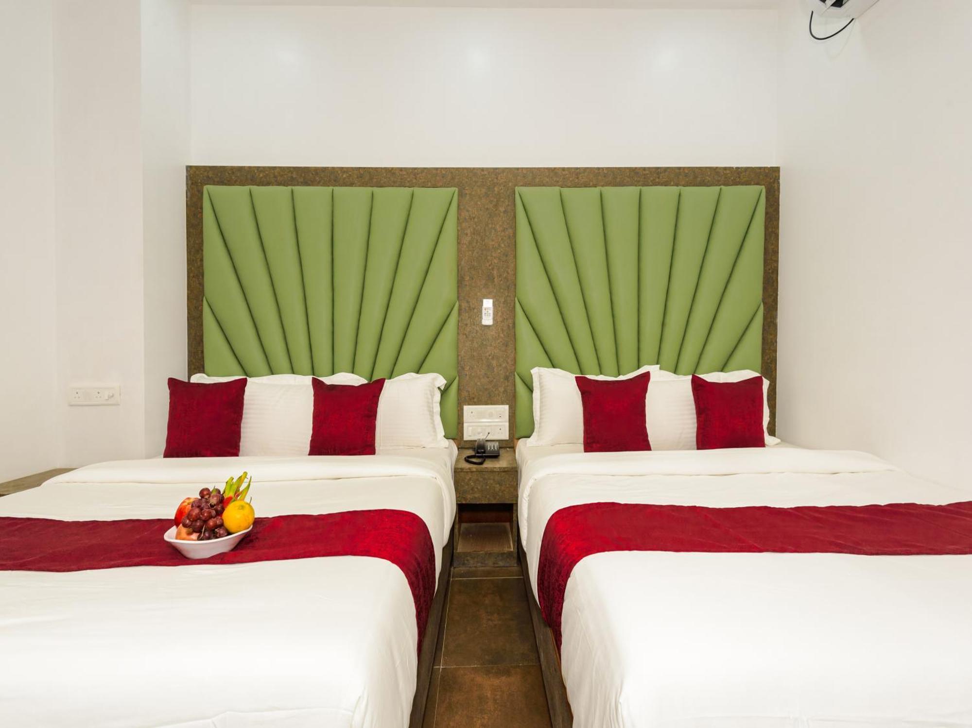 Hotel Zillion Executive Near Us Consulate Bandra Kurla Complex Mumbai Near Mumbai Airport Мумбаи Экстерьер фото