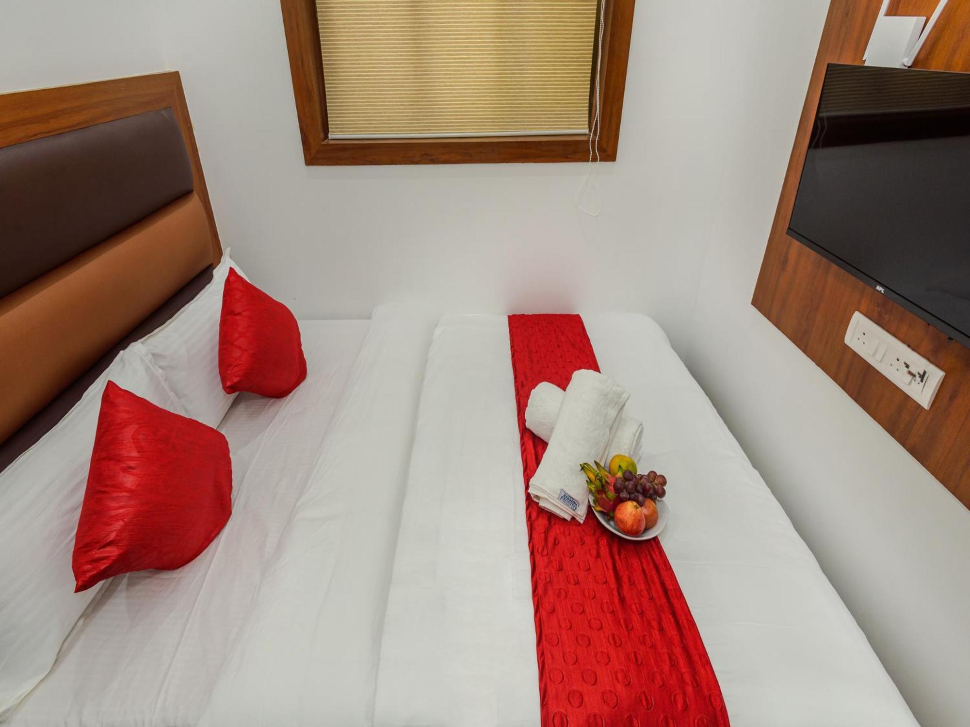 Hotel Zillion Executive Near Us Consulate Bandra Kurla Complex Mumbai Near Mumbai Airport Мумбаи Экстерьер фото