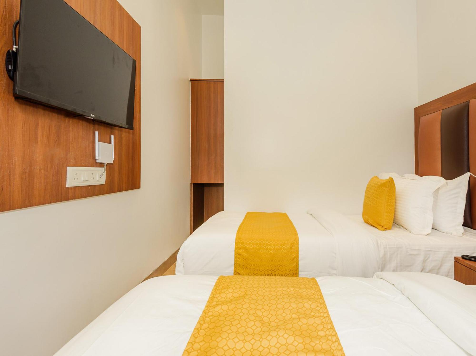 Hotel Zillion Executive Near Us Consulate Bandra Kurla Complex Mumbai Near Mumbai Airport Мумбаи Экстерьер фото