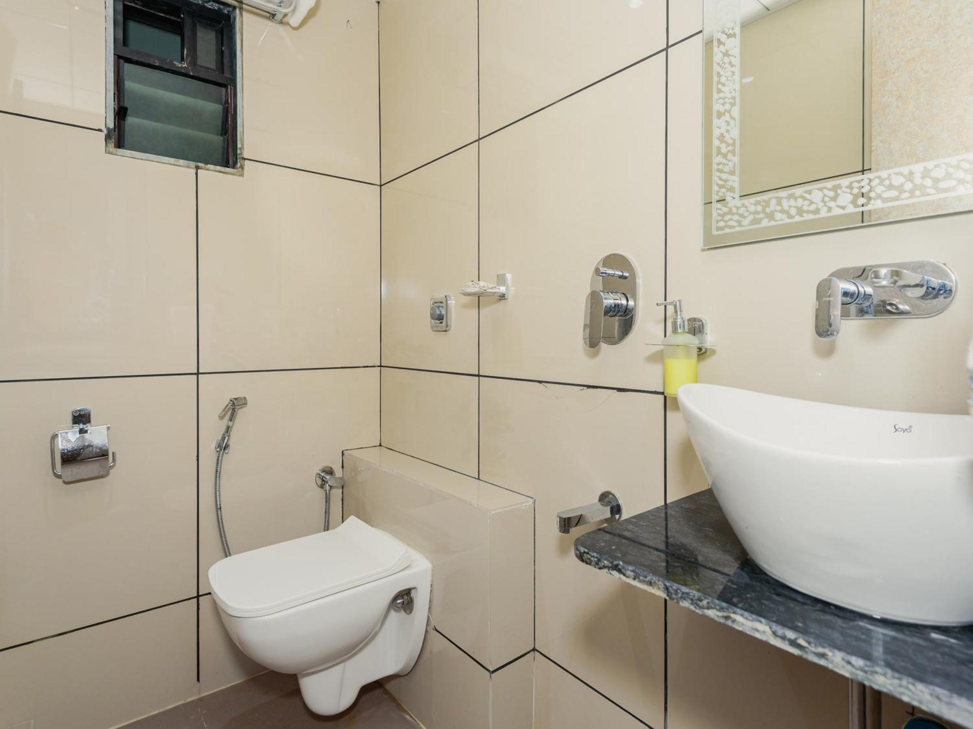 Hotel Zillion Executive Near Us Consulate Bandra Kurla Complex Mumbai Near Mumbai Airport Мумбаи Экстерьер фото
