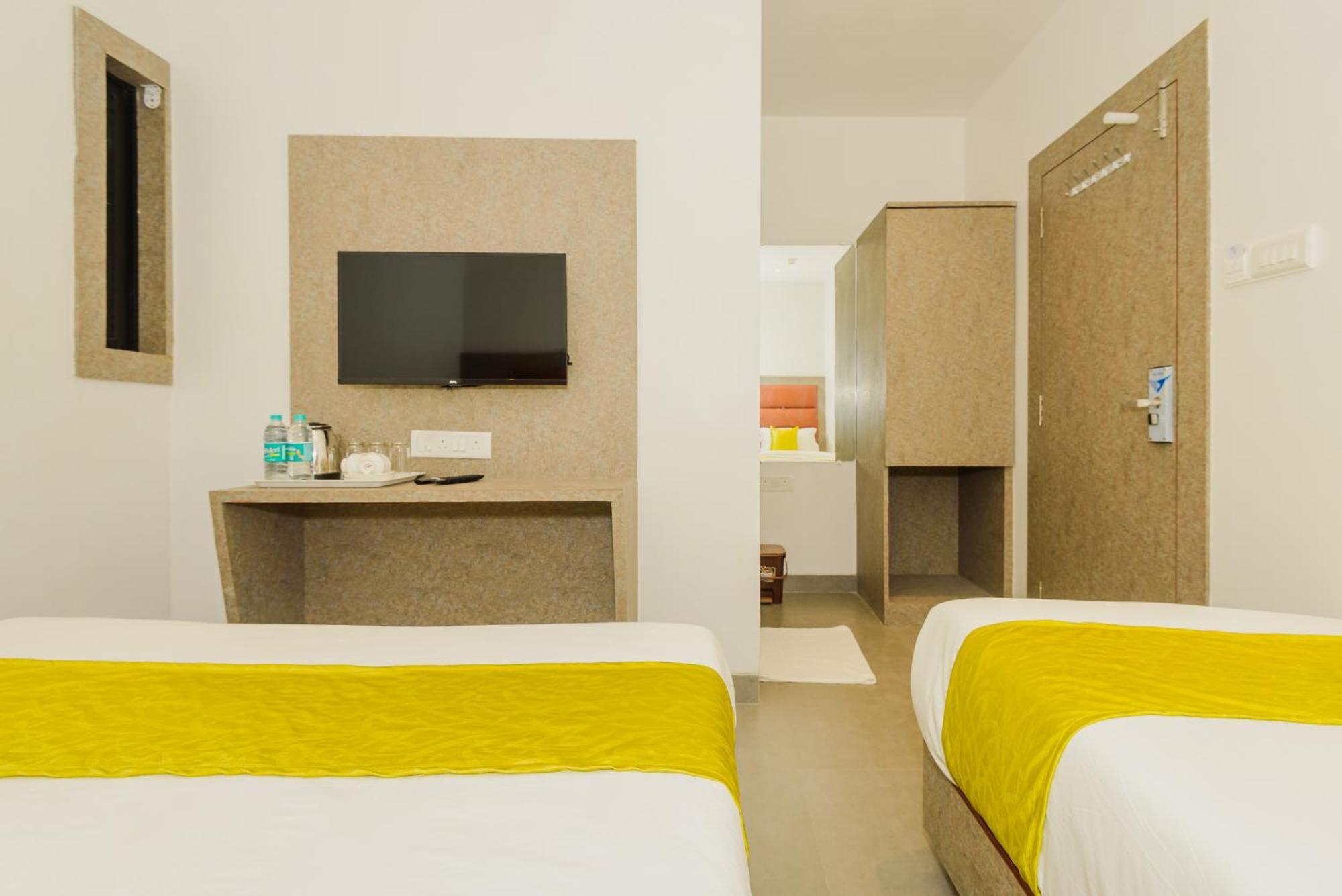 Hotel Zillion Executive Near Us Consulate Bandra Kurla Complex Mumbai Near Mumbai Airport Мумбаи Экстерьер фото